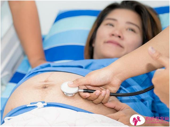 自然产的疼痛如何缓解？药物、水中浮力或家人支持都是好方法