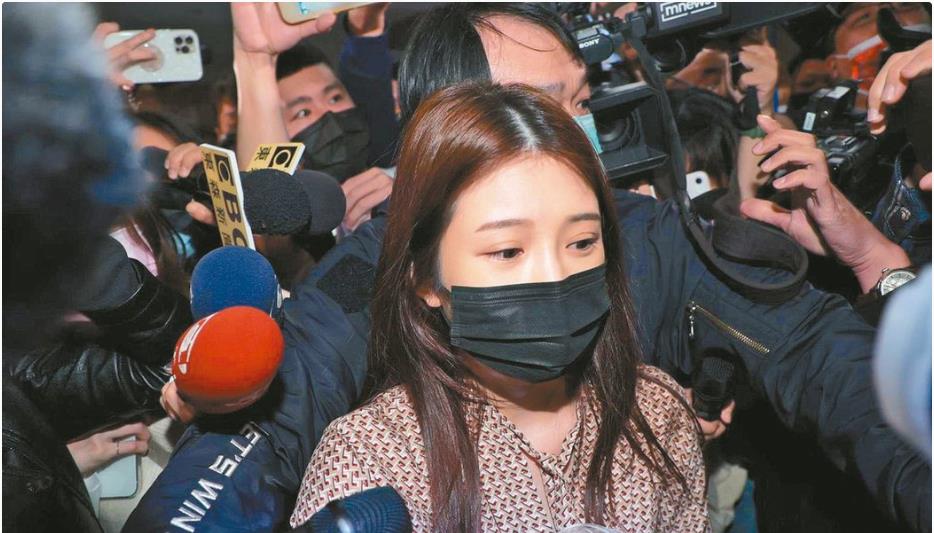 鸡排妹赢了！她自爆大腿被整坏被医美诊所告 检不起诉