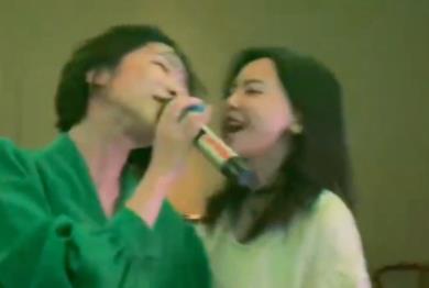 金曲赢家登「乘风破浪」！私片流出网惊：这能看吗