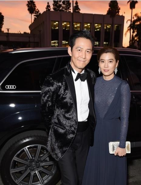 李政宰新片坎城首映鼓掌7分钟千金女友秘密爱相随