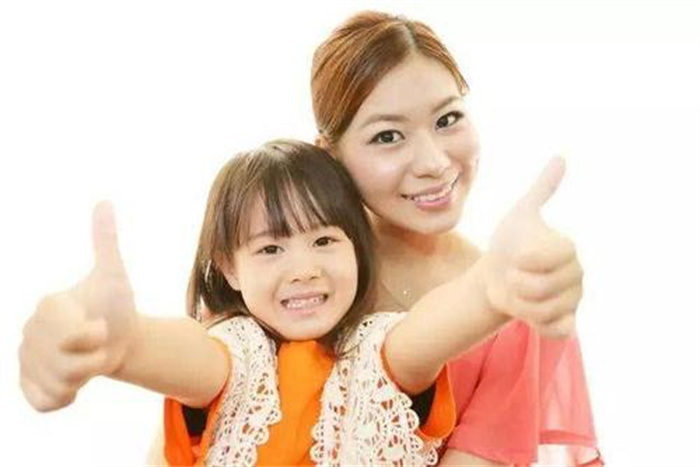 夸孩子只说“你真棒“ 夸奖宝宝要遵循怎样的原则
