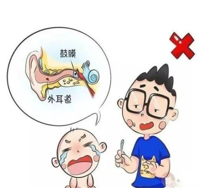 宝宝耳朵疼流黄水 耳朵里面疼流黄水