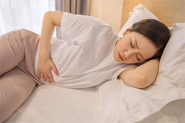 怀孕初期小腹疼痛是怎么回事