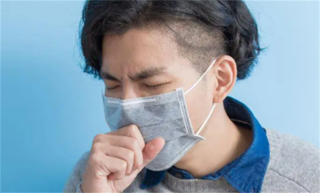 病毒性肺炎的症状有哪些（发热等）