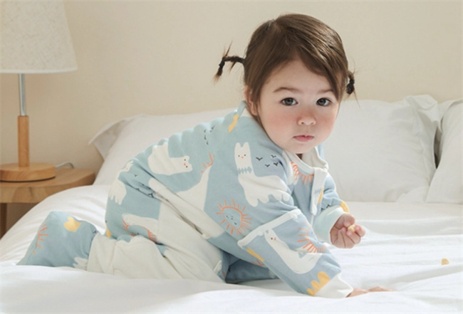 婴儿的衣服被褥应该机洗还是手洗（手洗）