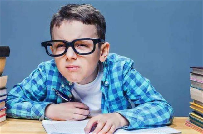 儿童近视眼是什么原因造成的