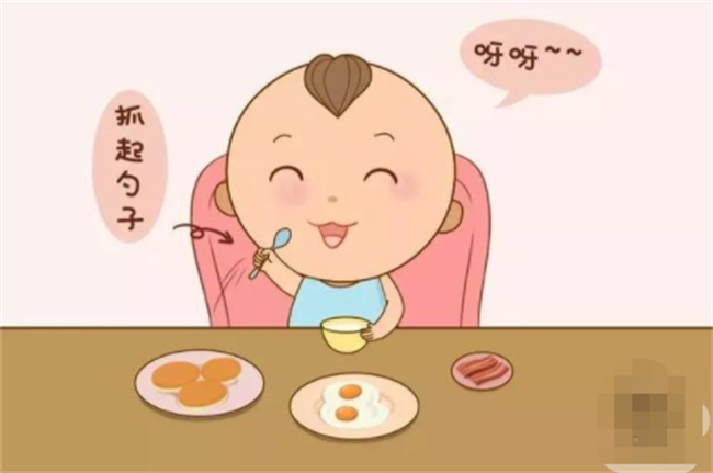 怎样正确培养宝宝独立吃饭