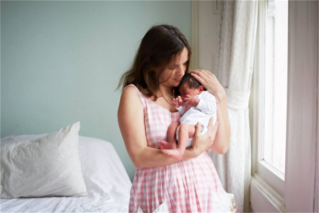 产后的衣服应该怎么选