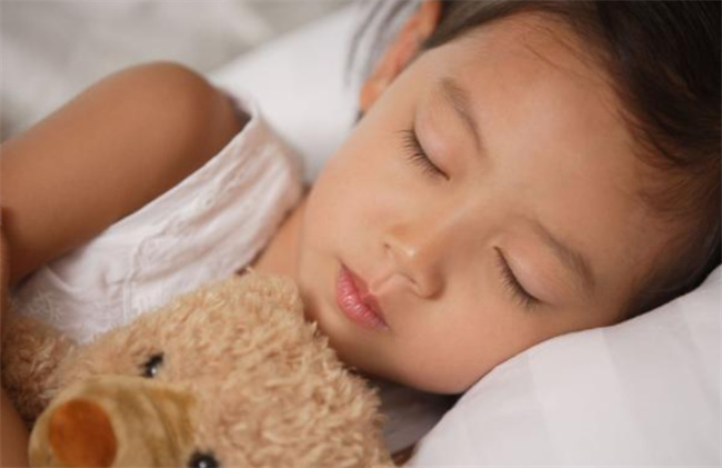 如何为宝宝选择最佳午睡时间？