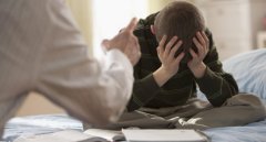 教育孩子的艺术：情感控制、沟通建立与暴力避免