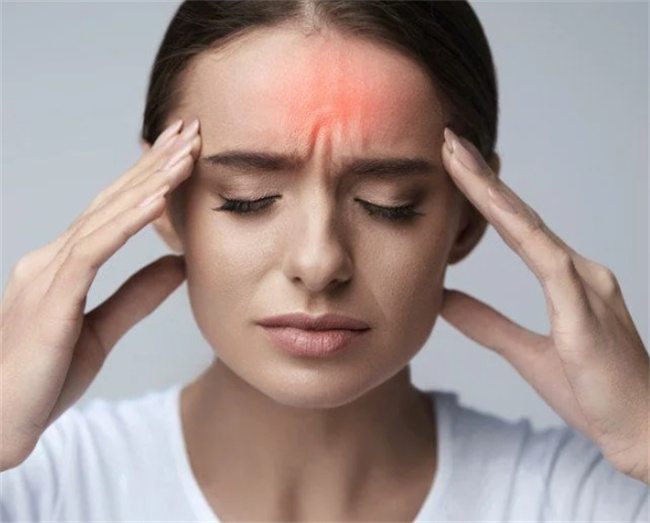 头痛不简单：解析背后的原因与应对方法