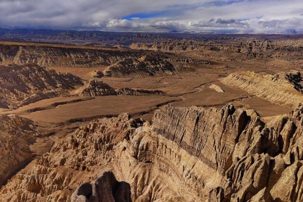 探秘斗山：余脉延伸的自然宝藏