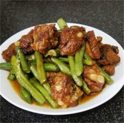 东北经典菜式：鲜美可口的排骨炖豆角