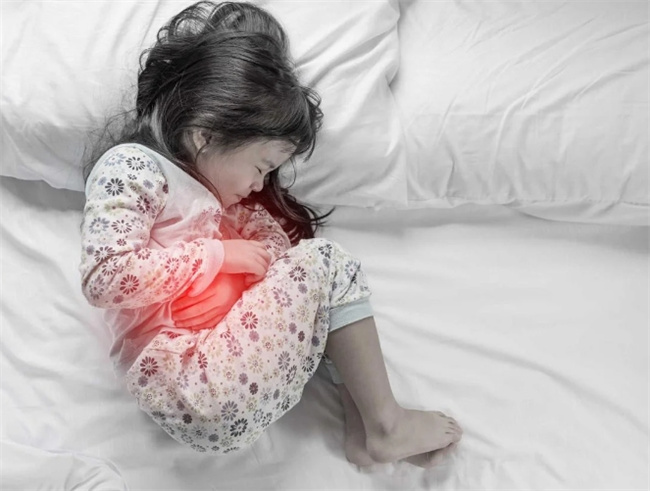 女性健康小百科：解读女生大便带血原因及预防方法！