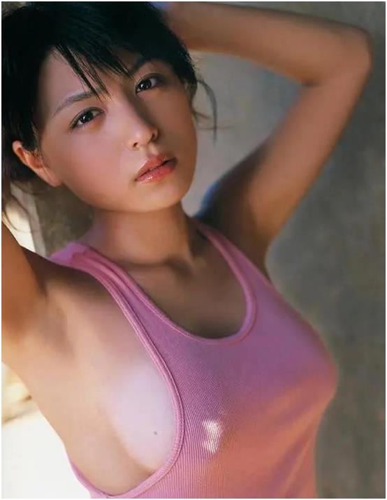 身材最赞写真女优！各个身材超柳岩颜值拼范冰冰！