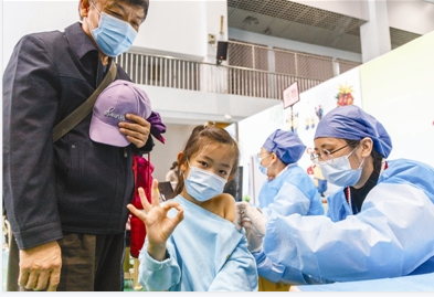 二级警戒维持至9/20，发送110万则疫情警示简讯令人心慌，民众纷纷调阅简讯实联制，庄人祥：有纪录不等于与确诊足迹重叠