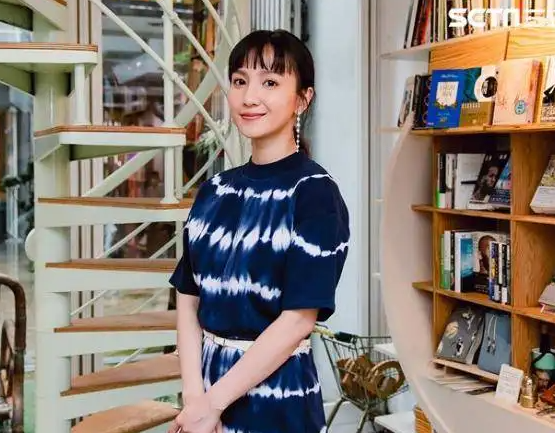 【为爱朗读】剧场的女儿张寗：说故事有许多型态，但要从爱里开出一朵花