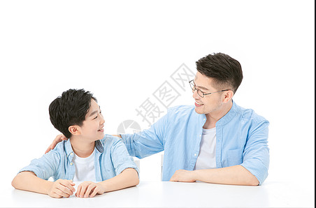 他是我新的偶像！孩子从中意外学习永不放弃的精神