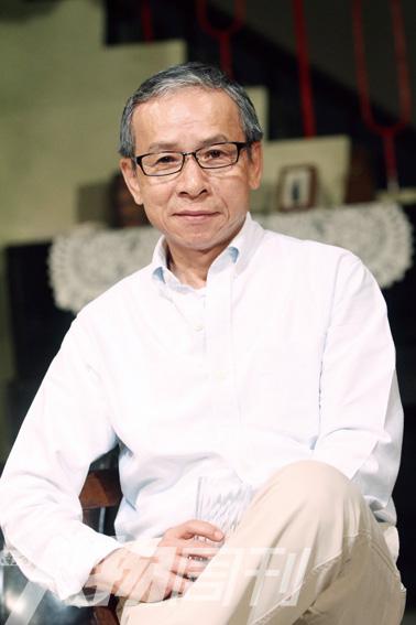 吴念真成为阿公后都讲娃娃音！孙子出生后开启父子新关系。吴定谦：现在我才理解了二十几年前爸爸的背影