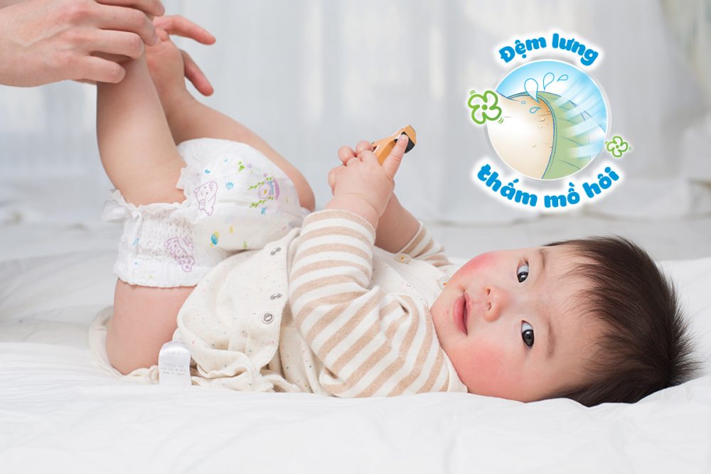 正确穿尿布以克服夏天孩子的汗水