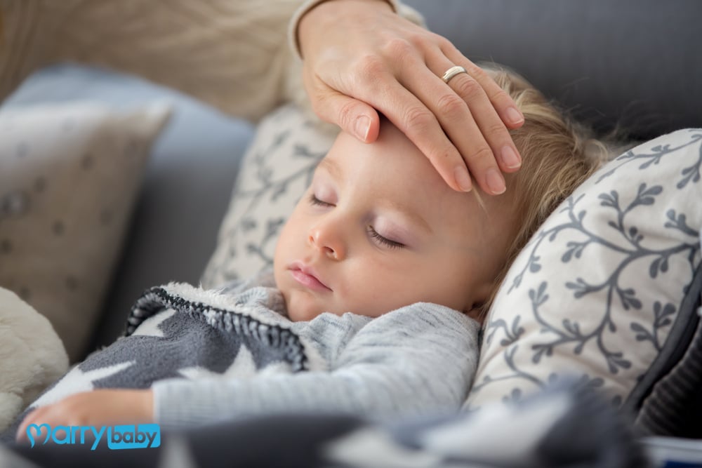 孩子反复发烧,怎么办?请参阅如何处理妈妈