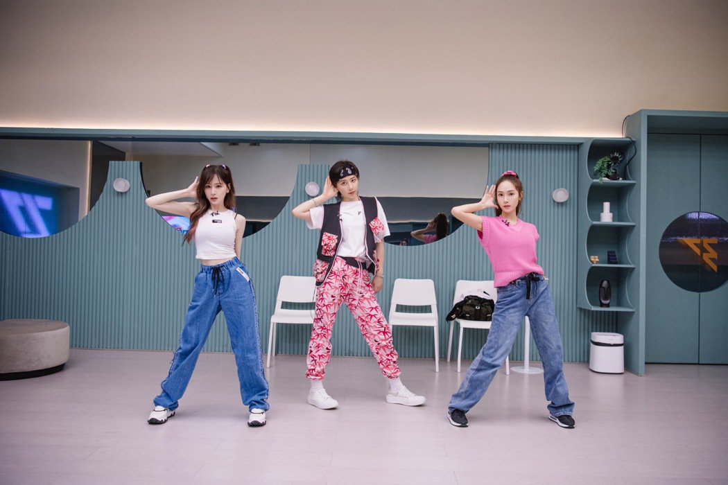 Jessica得知王心凌年纪不忍了 惊呼:妳看起来就像Baby