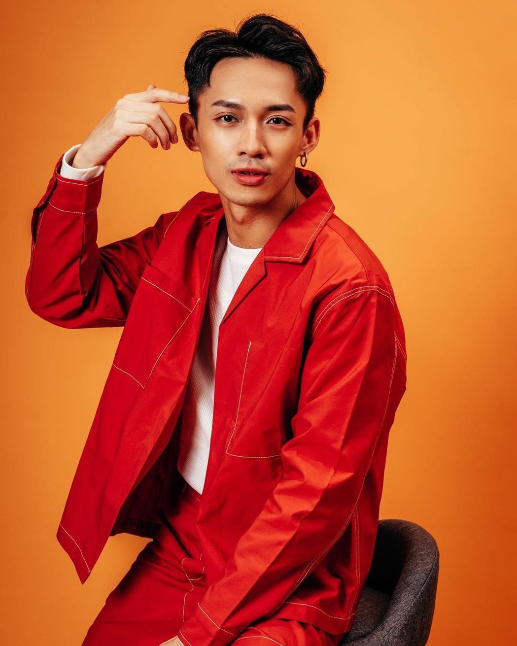 「茶金」洪毓璟出运了！晋级客家流行音乐大赛