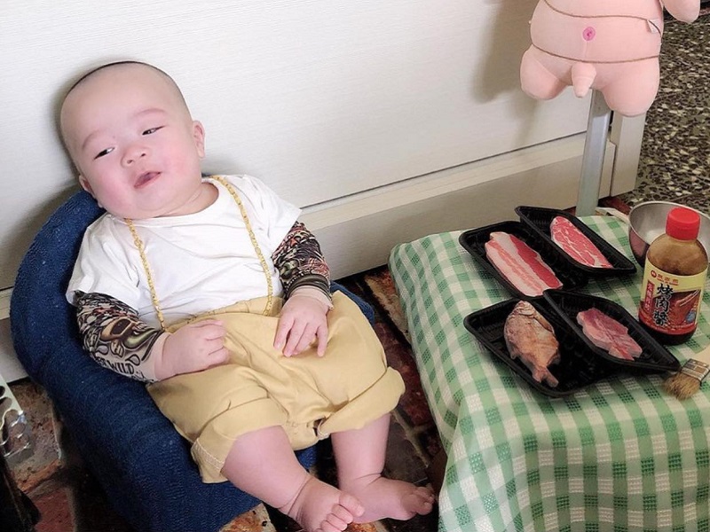 蜜大腿辣妹、热爆阿尼基还有大肚孕妇，淳钧兄弟夏日变装秀火热上映中