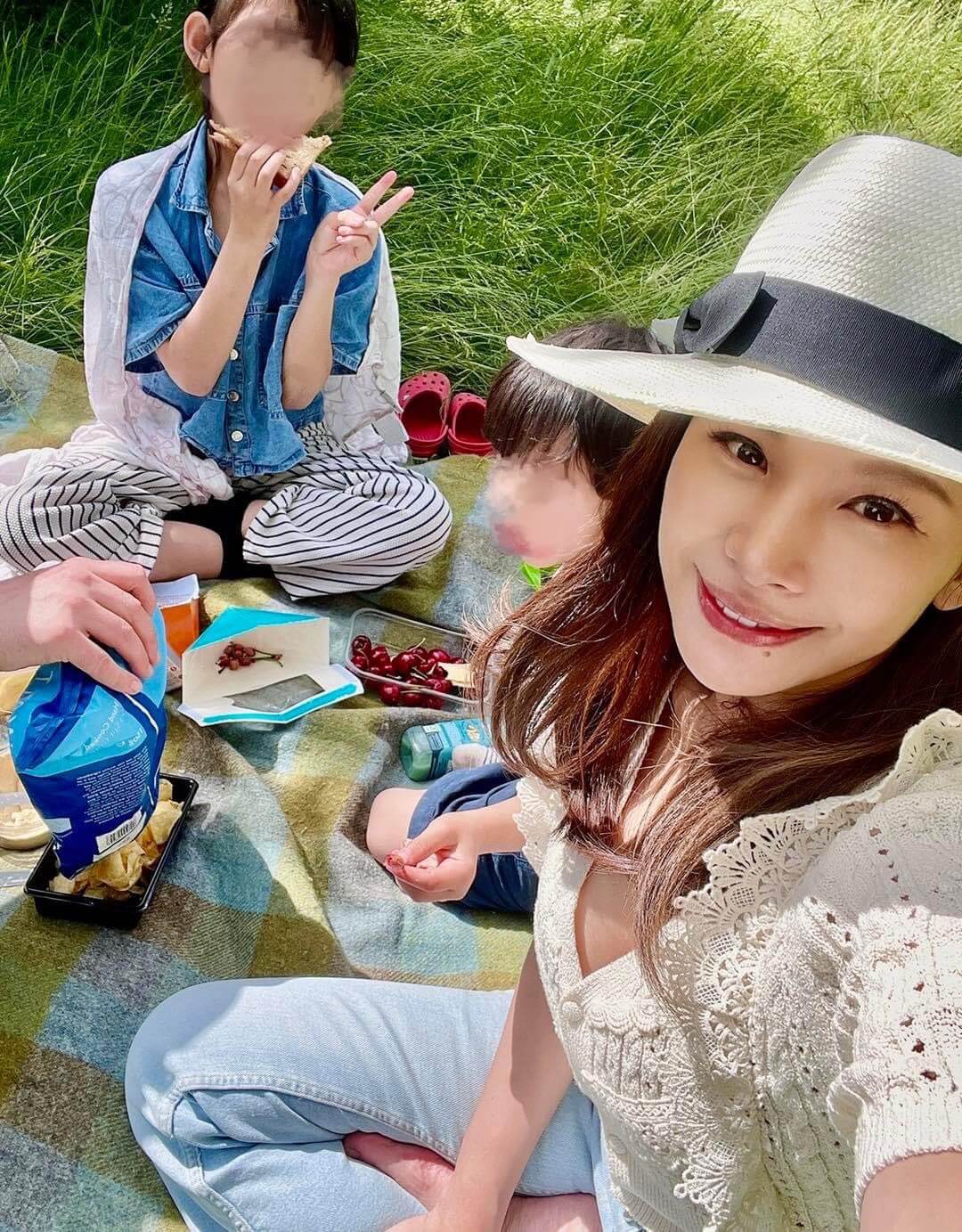 艾莉丝为爱勇敢迁居伦敦！揭「海外育儿」辛酸血泪史：吃苦当吃补