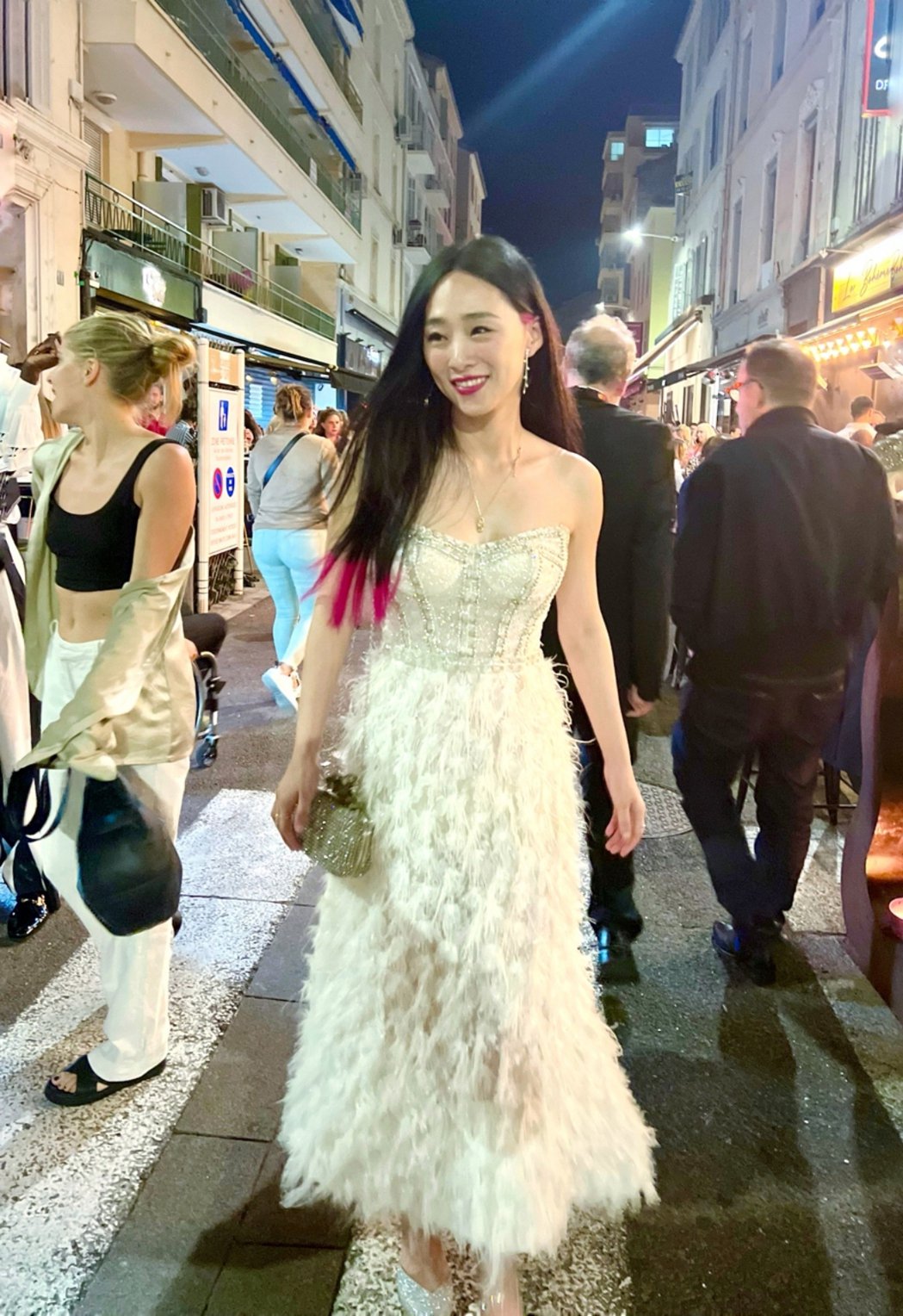 吴可熙坎城影展红毯惊艳全场 被名导钦点新片女主