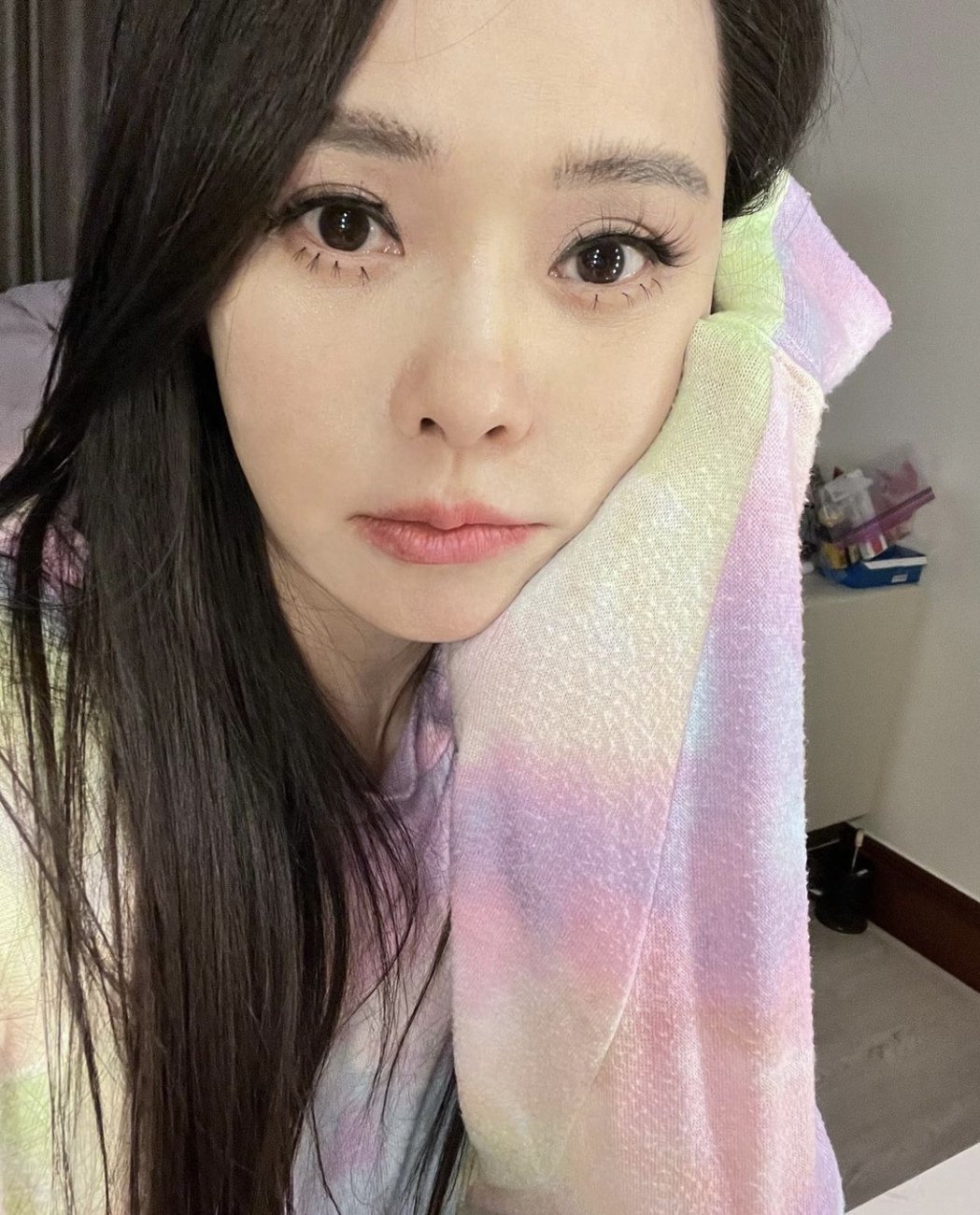 伊能静帅儿再曝女装造型 妩媚又勾魂大胜阿母