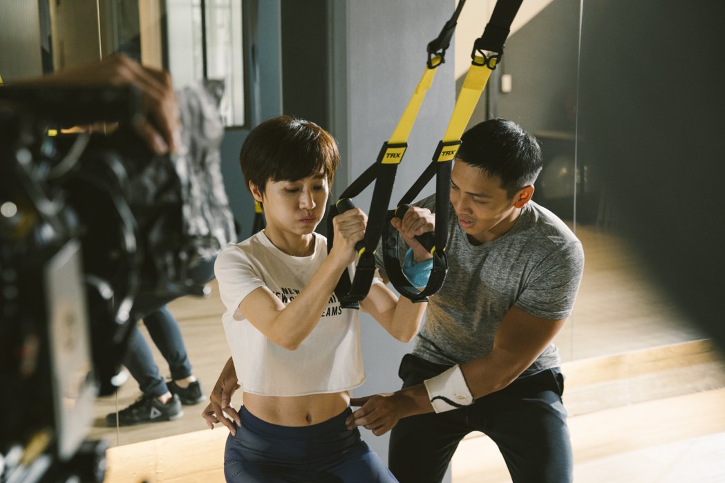 女社工爱上猥亵犯激情滚床 忘情到「事后不穿衣」上空