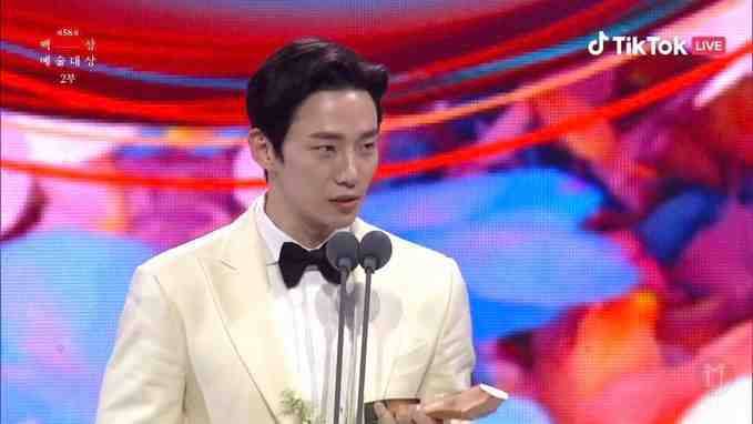 众望所归！聊斋艳谭李俊昊夺视帝金泰梨封视后