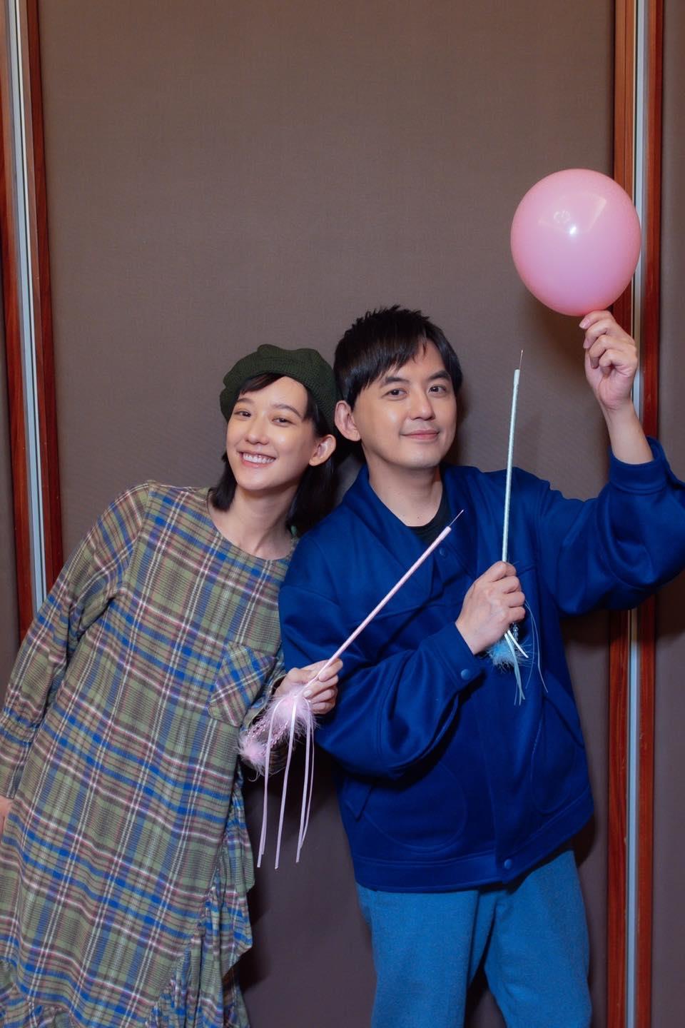 黄子佼不忍了晒女儿超萌正脸照却被孟耿如吐槽回3个字