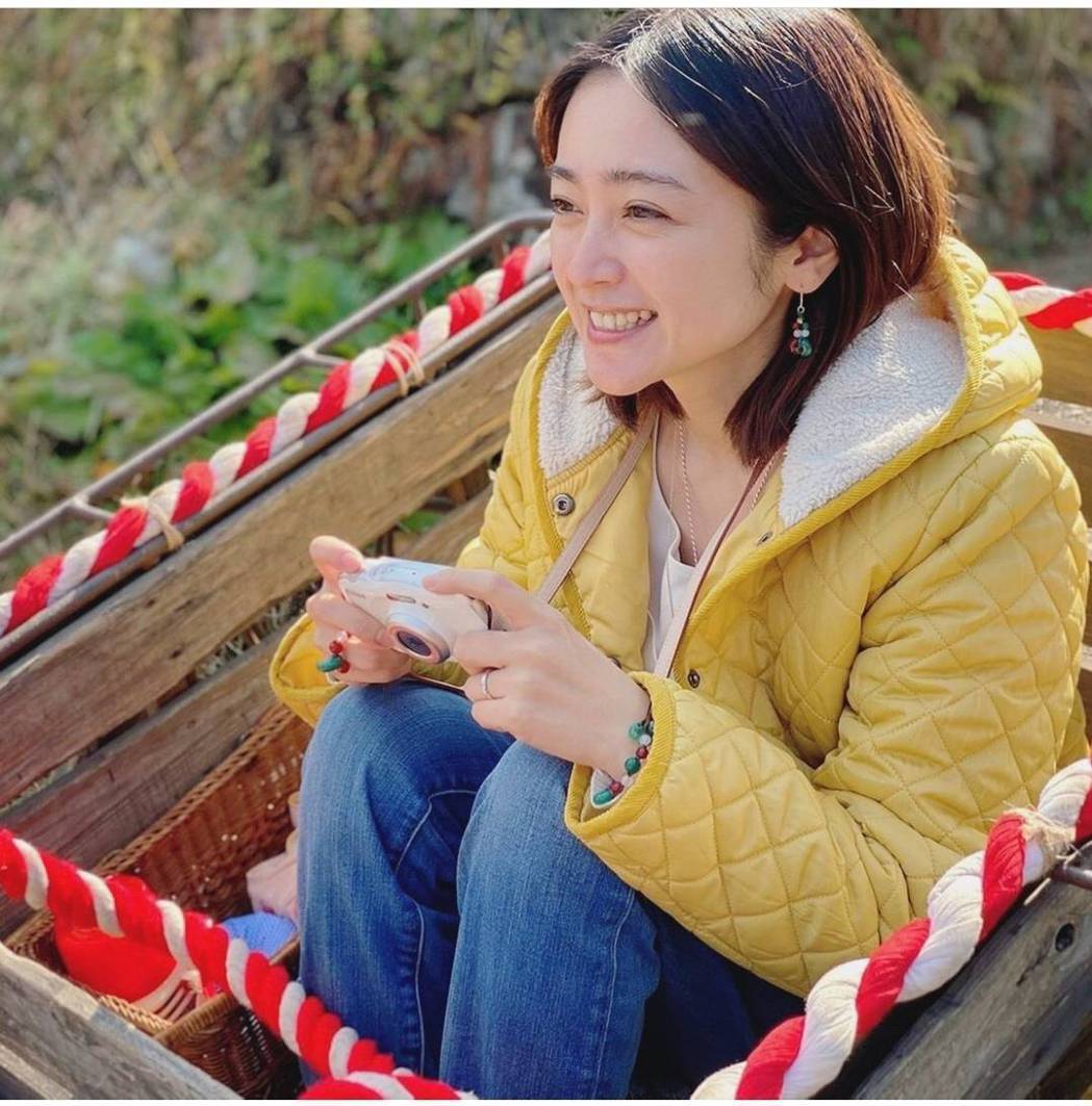 童颜女神惊爆8年婚变!小星星IG晒照泄夫妻关系现况
