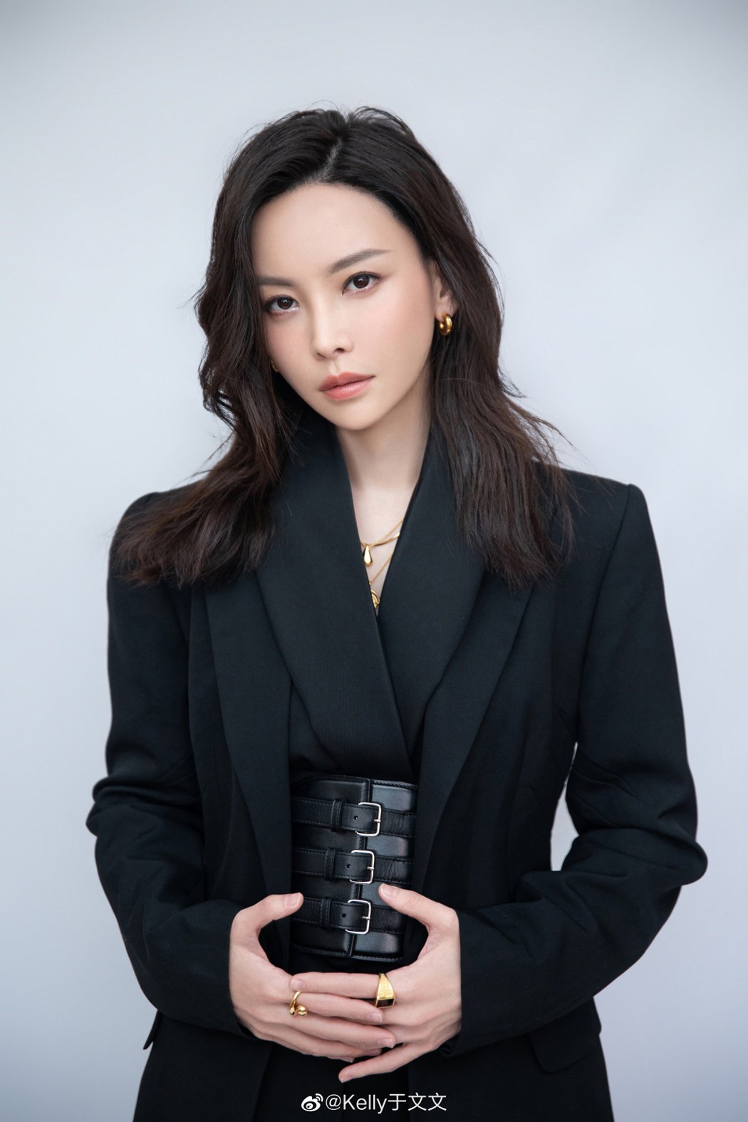 金曲赢家登「乘风破浪」！私片流出网惊：这能看吗