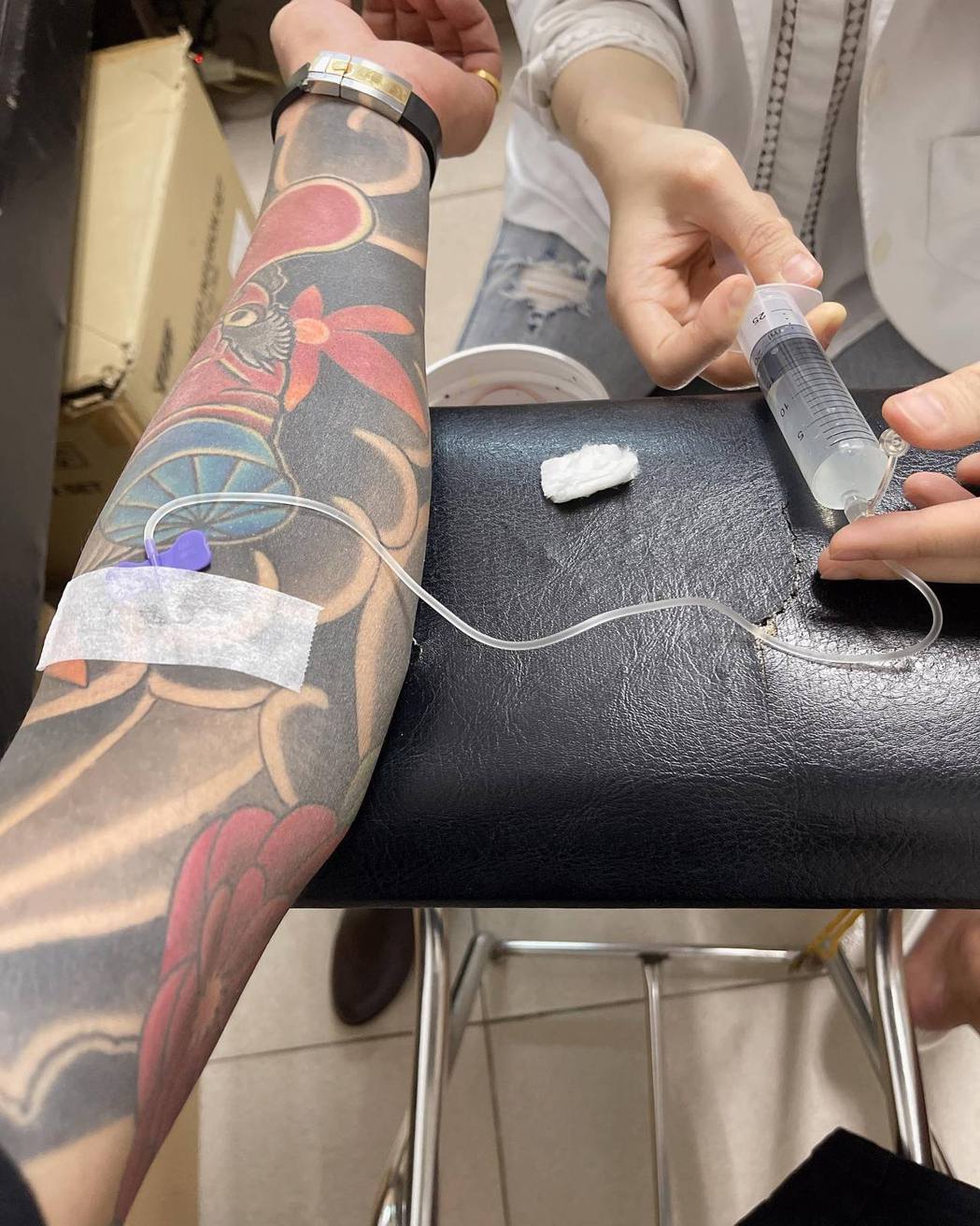 凤梨鼠薯声带受损「我真的撑不住了」　暂停直播公益活动照常