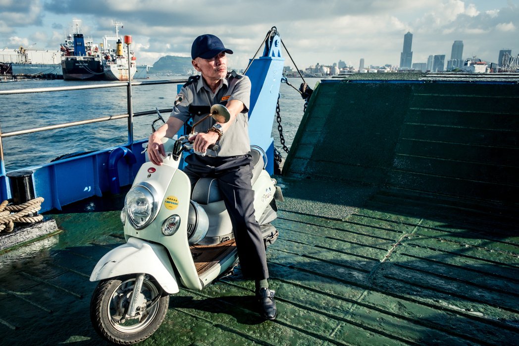 艺术家62岁入围金马新人 儿时行为脱序父「另类教养」