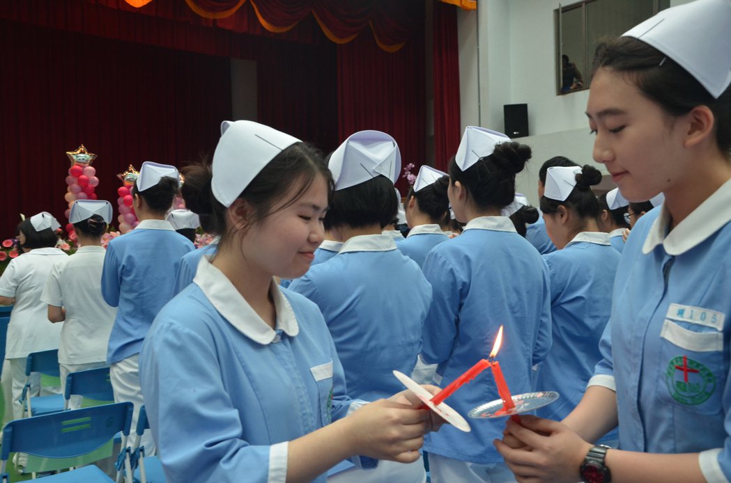 张君雅小妹妹长大了简嘉芸立志当护理师