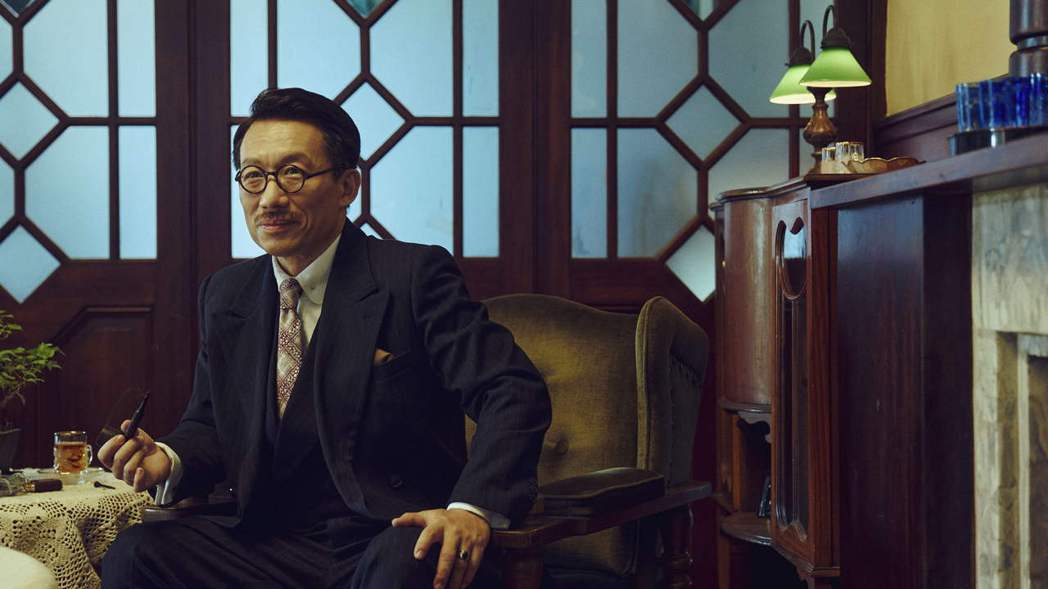 郭子乾快60岁才当男主角  「老板威严」逼哭女星