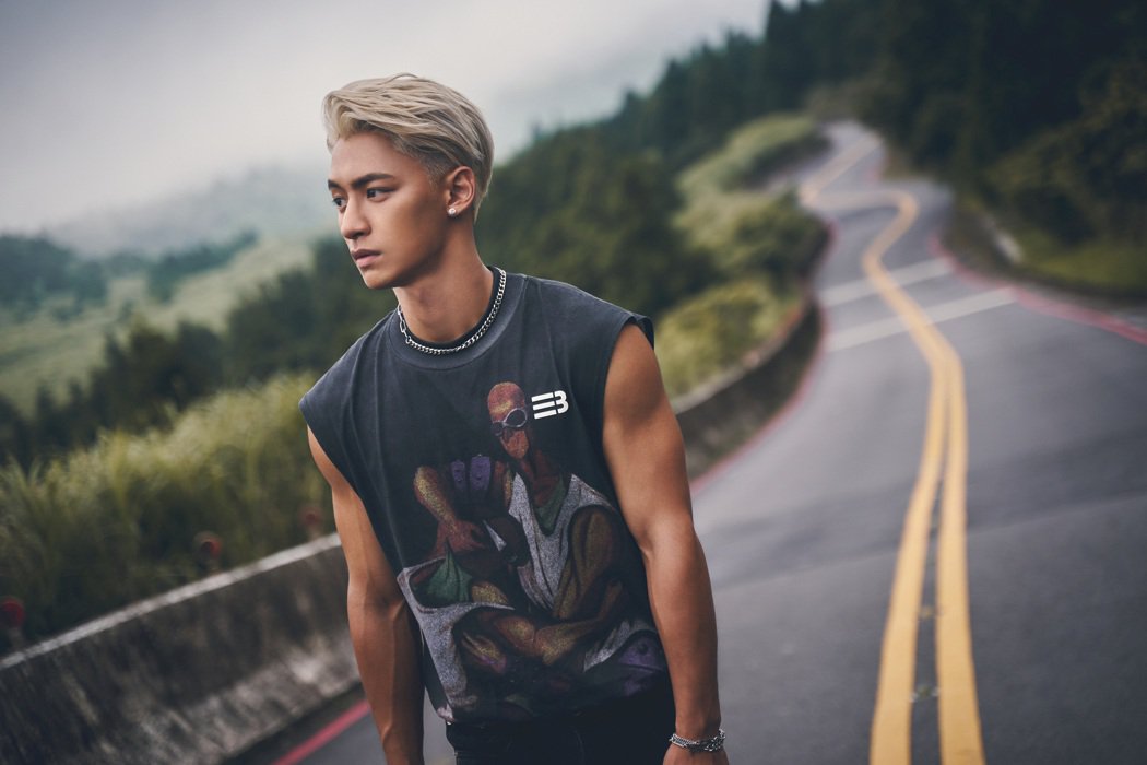 「全明星」战神献第一次 速配美女艾薇网惊「在一起？」