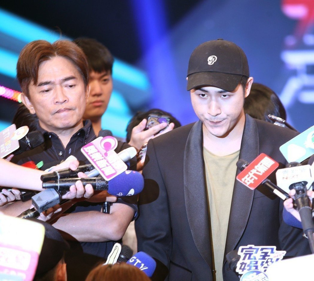 是即刻救援还是坠入深渊？艺人必修的危机处理课