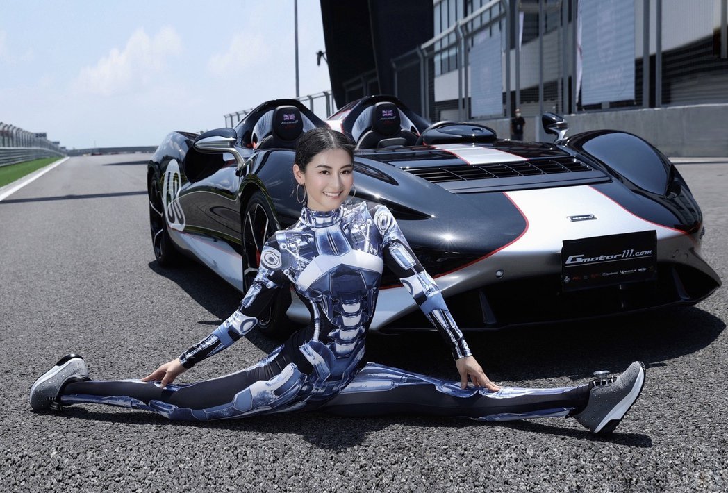 小张柏芝空窗10年怪李敏镐 19吋蚂蚁腰遭恶霸舔湿身