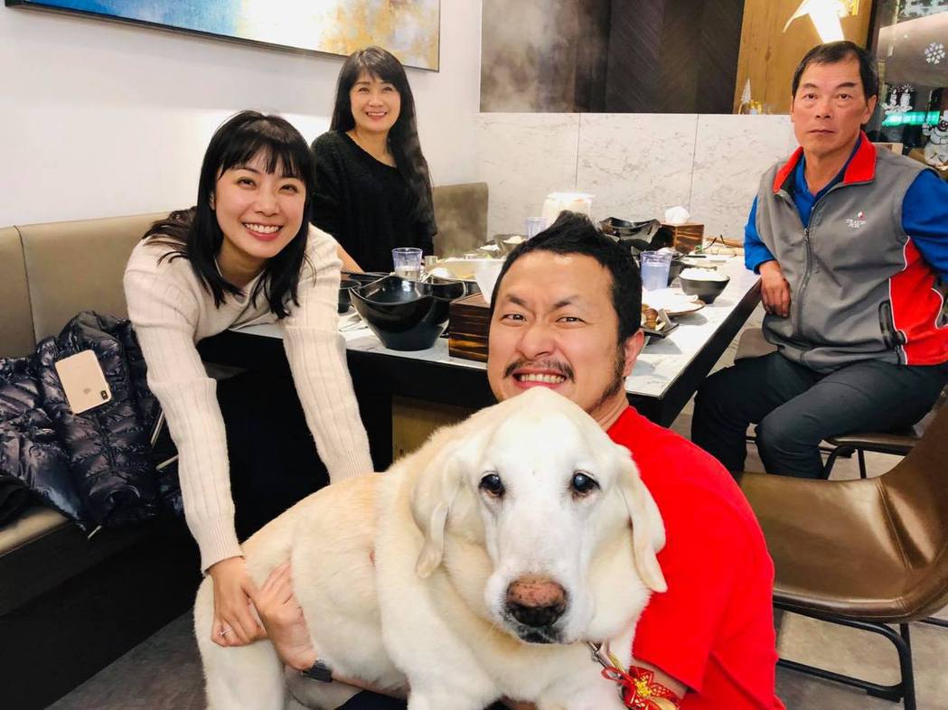 岳母打完疫苗过世孤独者九把刀泪崩「到院前就走了」忍痛解剖求答案