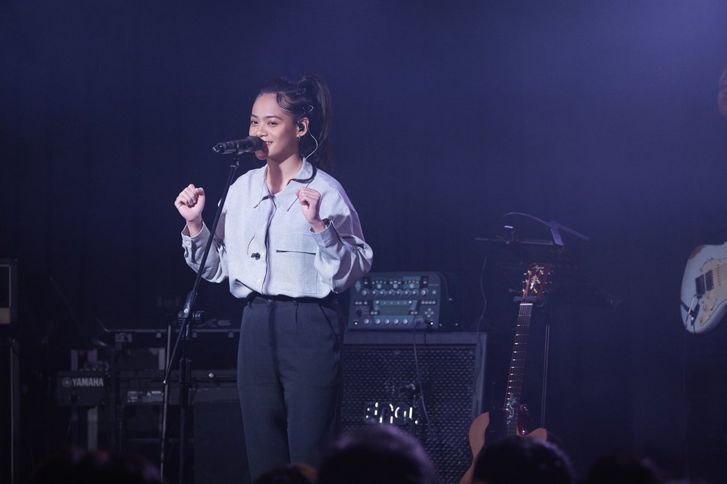 江蕙封麦7年行踪曝光了！歌王紧张「屁股要夹紧」