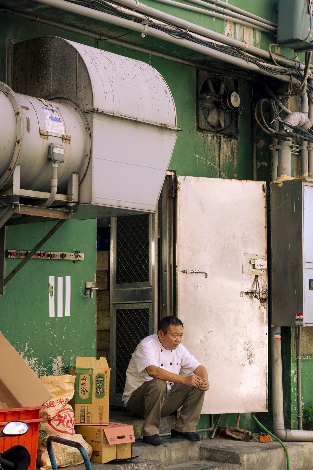 「火神」消防老鸟变厨师孤独者郑志伟吃遍山珍念一味就哭