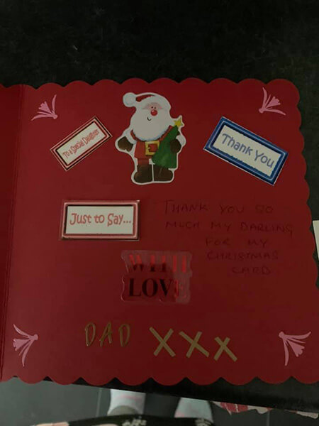 暖心耶诞节!小姊妹寄耶诞卡片给天堂的爸爸竟收到回信!