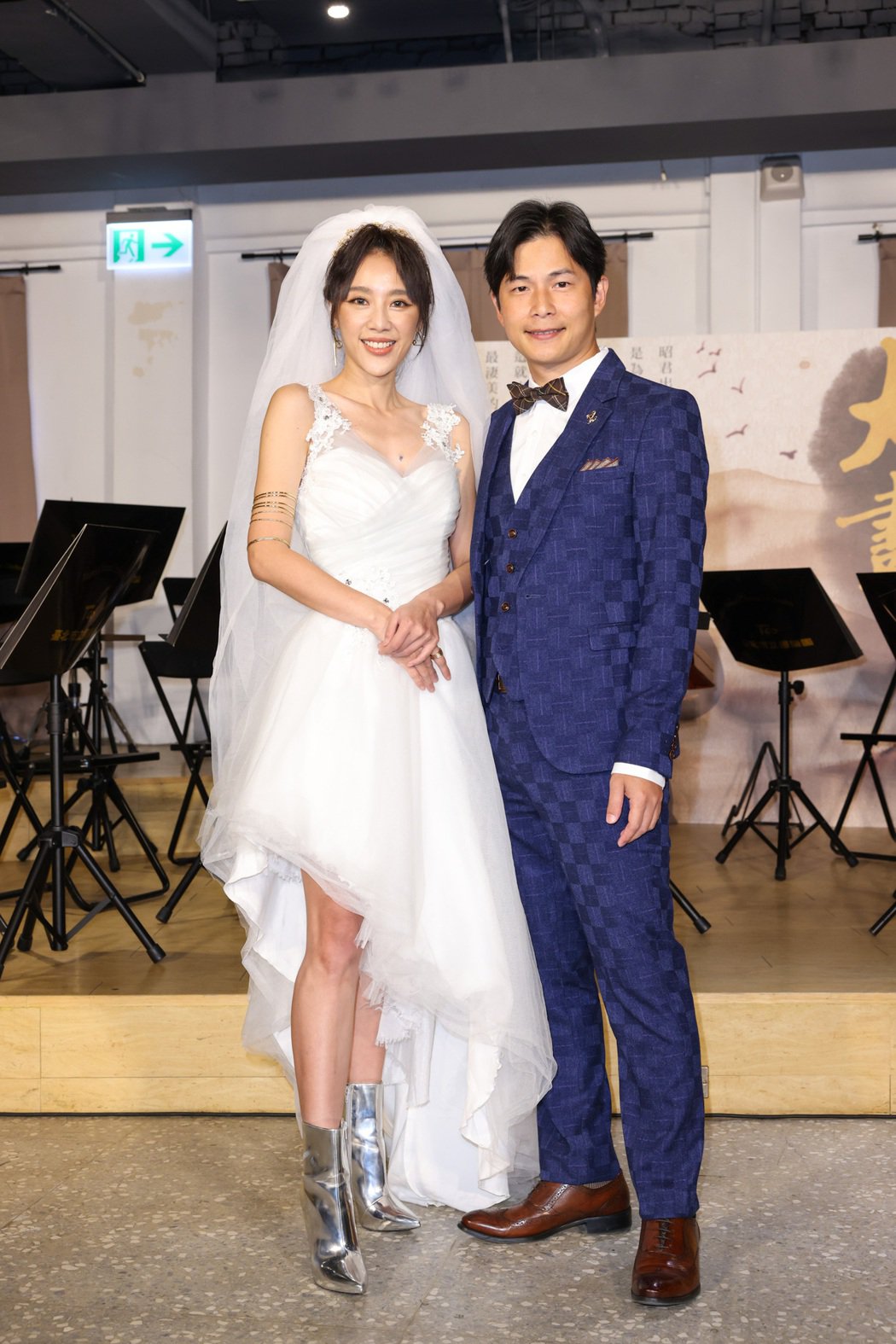 方宥心终极铲肉披白纱孙协志抖27年前神曲解隔离