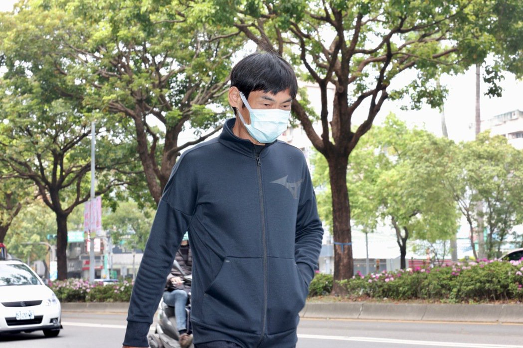 演活999看电影「樱桃小丸子」爷爷 导演曝顾宝明生前暖举