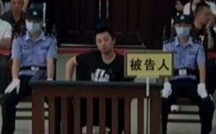 跨年夜遭酒驾撞过世，谭松韵哽咽：希望下辈子换妳来当我的女儿。